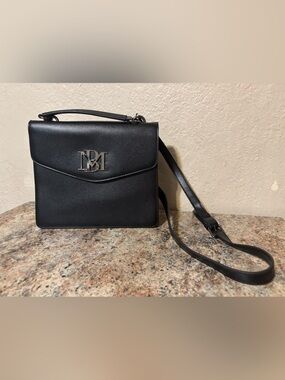 Badgley Mischka Purse Black Metal Crossbody Small Tote Chic Christmas Birthday